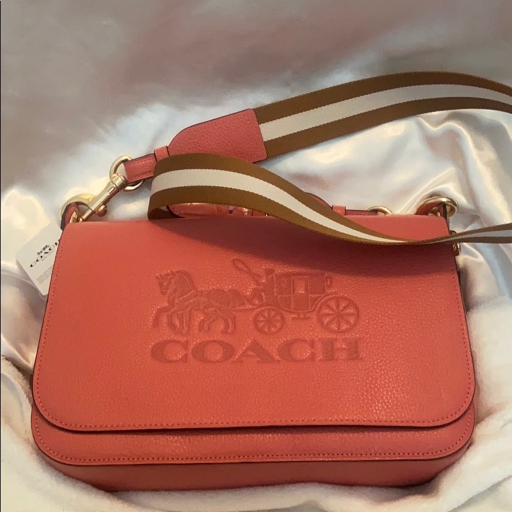 Coach bag coral color